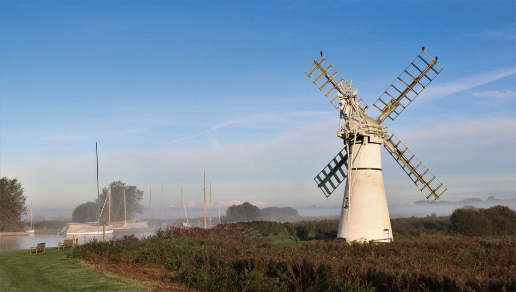 3rd_Misty morning on the Broads_Phil Raden 3rd_Misty morning on the Broads_Phil Raden